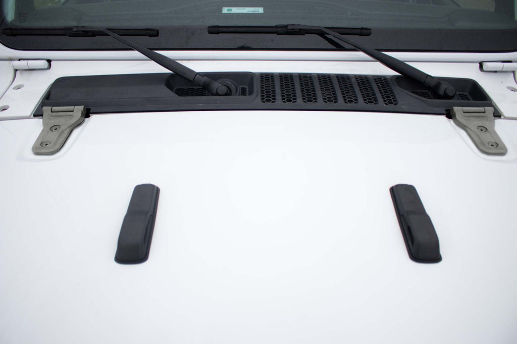 Installed Hood Shot - Kentrol Hood Hinge Set for 2018-2027 Jeep Wrangler JL & Gladiator JT 40737